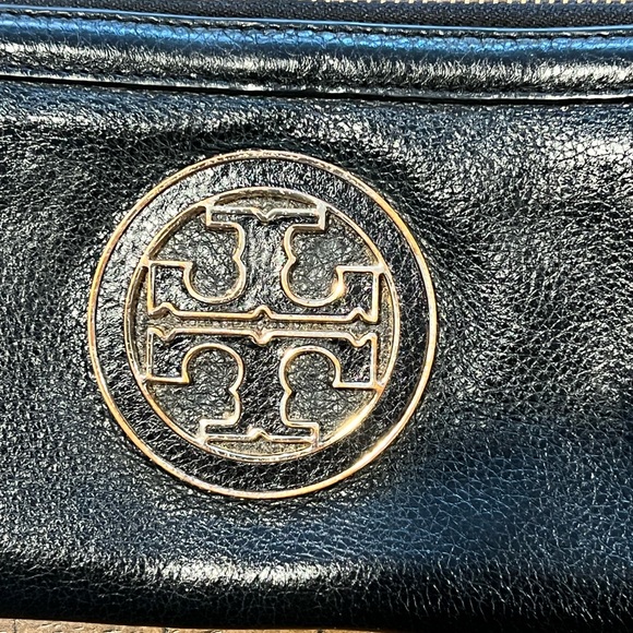 TORY BURCH ZIP AROUND CONTINENTAL WALLET - Picture 8 of 11